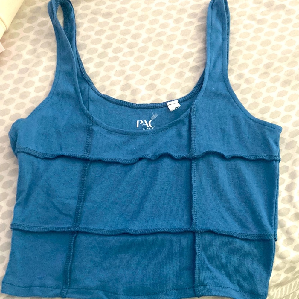 Blue tank top stitching